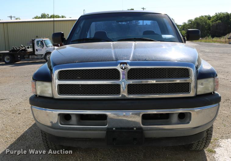 image for item DD0194 1996 Dodge Ram 1500 pickup truck