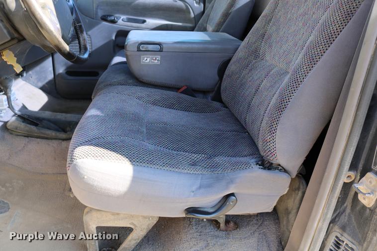 image for item DD0194 1996 Dodge Ram 1500 pickup truck