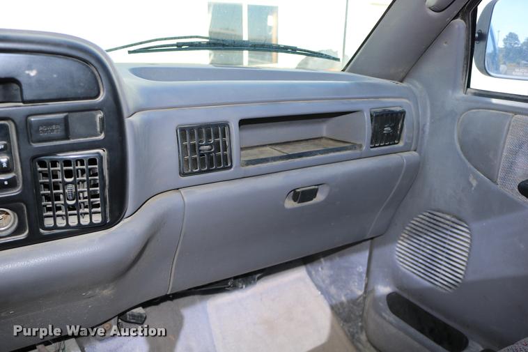 image for item DD0194 1996 Dodge Ram 1500 pickup truck