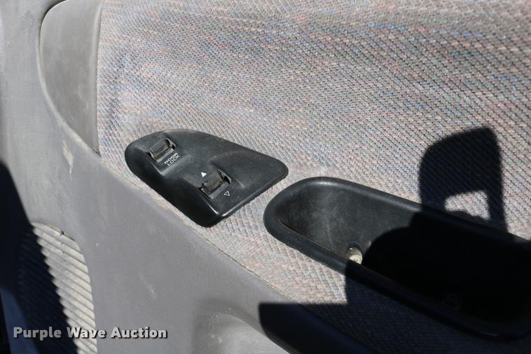 image for item DD0194 1996 Dodge Ram 1500 pickup truck