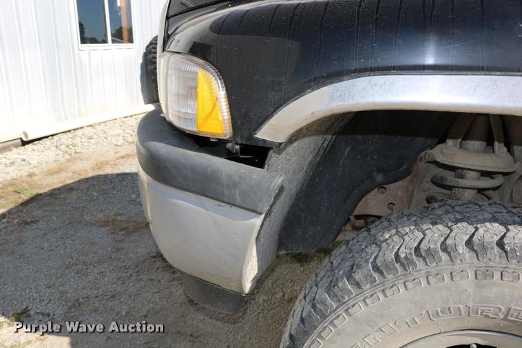 image for item DD0194 1996 Dodge Ram 1500 pickup truck