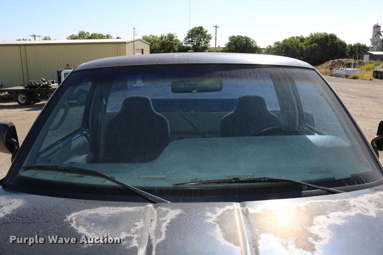 image for item DD0194 1996 Dodge Ram 1500 pickup truck