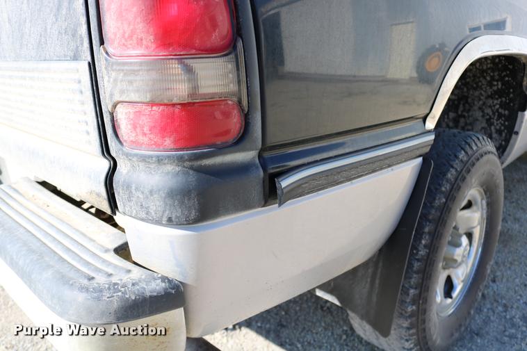 image for item DD0194 1996 Dodge Ram 1500 pickup truck