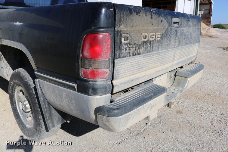 image for item DD0194 1996 Dodge Ram 1500 pickup truck