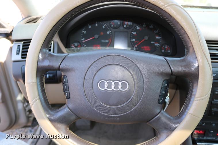 image for item DD0200 2001 Audi A6