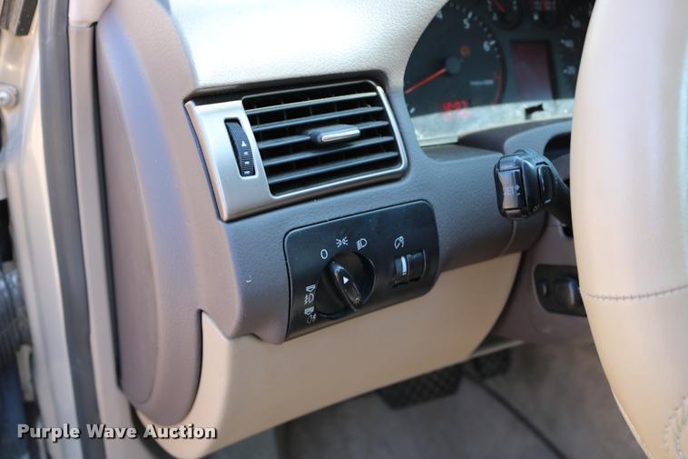 image for item DD0200 2001 Audi A6