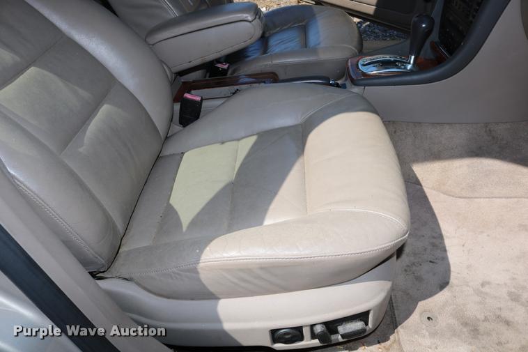 image for item DD0200 2001 Audi A6