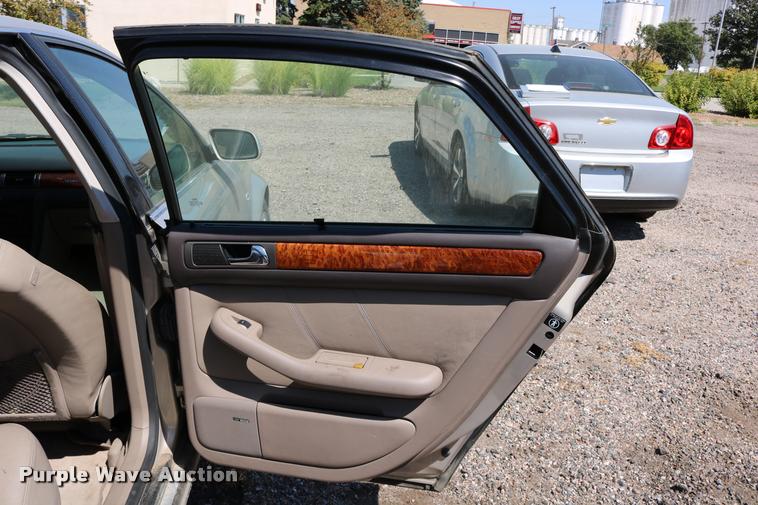 image for item DD0200 2001 Audi A6