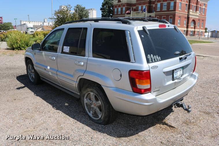image for item DD0202 2004 Jeep Grand Cherokee SUV