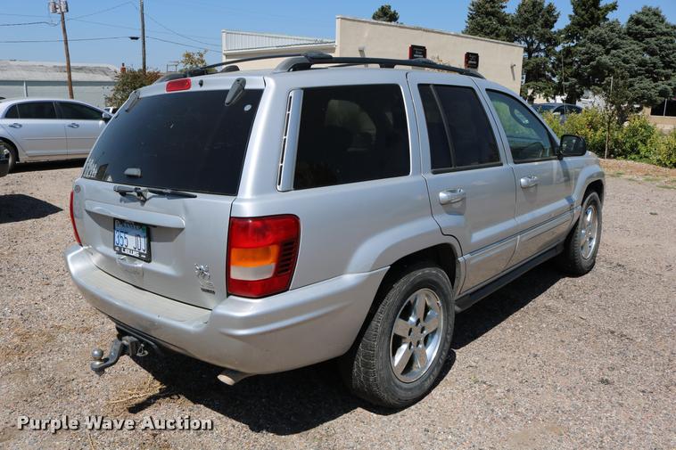 image for item DD0202 2004 Jeep Grand Cherokee SUV