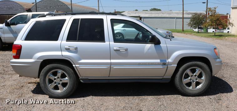 image for item DD0202 2004 Jeep Grand Cherokee SUV