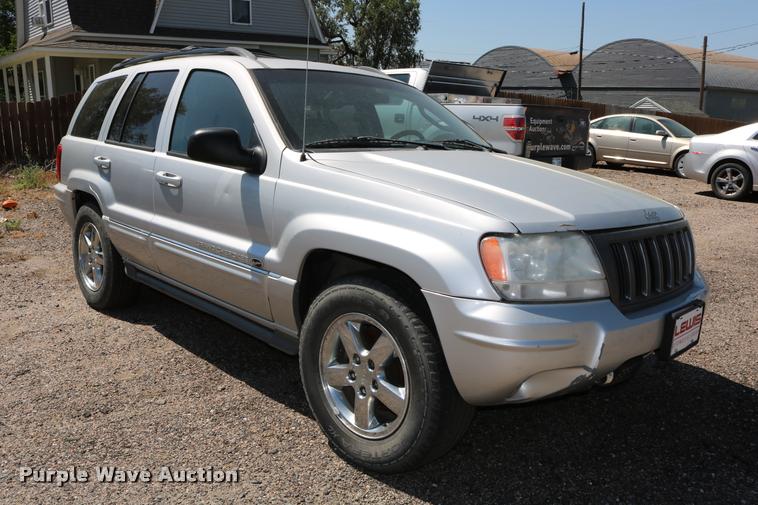 image for item DD0202 2004 Jeep Grand Cherokee SUV