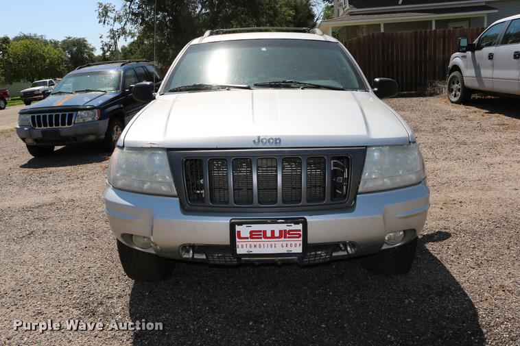 image for item DD0202 2004 Jeep Grand Cherokee SUV