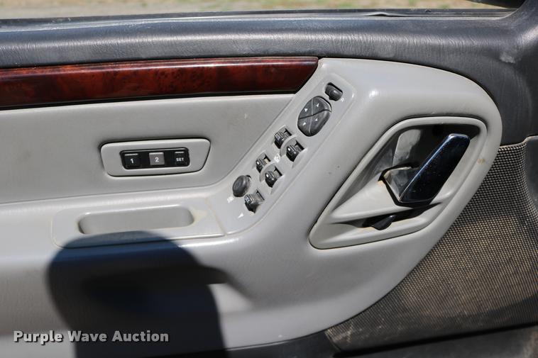 image for item DD0202 2004 Jeep Grand Cherokee SUV