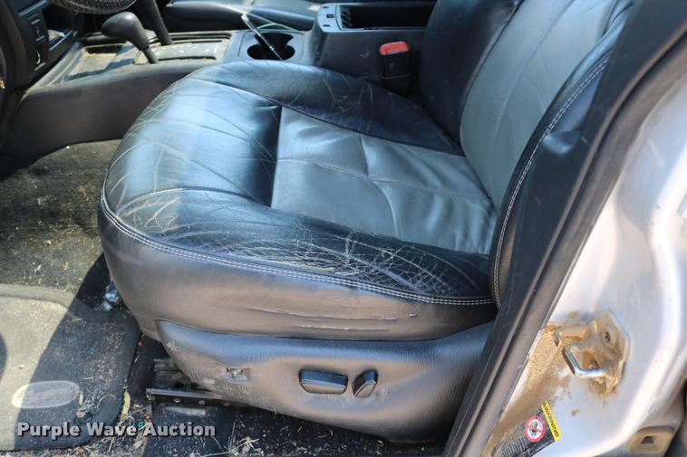 image for item DD0202 2004 Jeep Grand Cherokee SUV