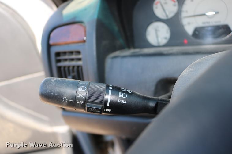 image for item DD0202 2004 Jeep Grand Cherokee SUV