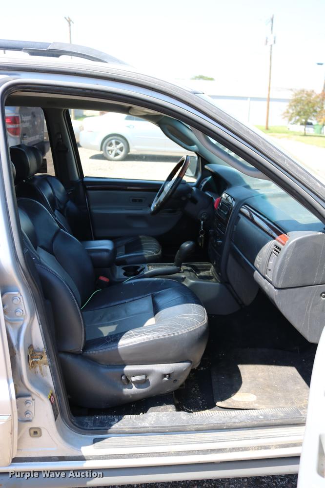 image for item DD0202 2004 Jeep Grand Cherokee SUV