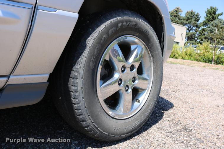 image for item DD0202 2004 Jeep Grand Cherokee SUV
