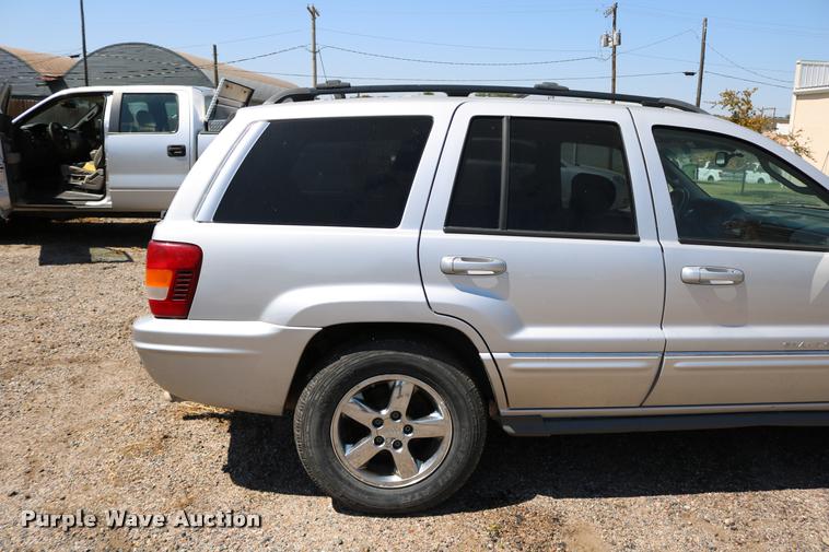 image for item DD0202 2004 Jeep Grand Cherokee SUV