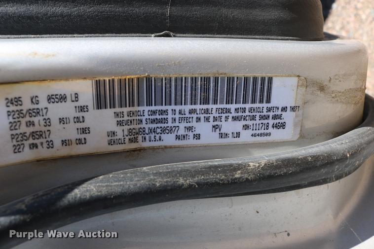 image for item DD0202 2004 Jeep Grand Cherokee SUV