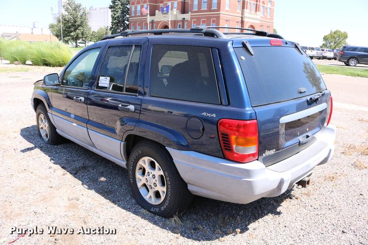 image for item DD0203 2000 Jeep Grand Cherokee SUV