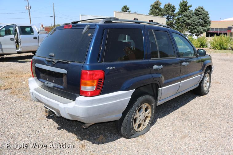 image for item DD0203 2000 Jeep Grand Cherokee SUV