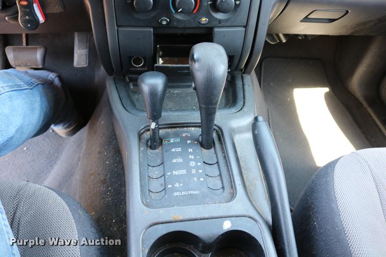 image for item DD0203 2000 Jeep Grand Cherokee SUV