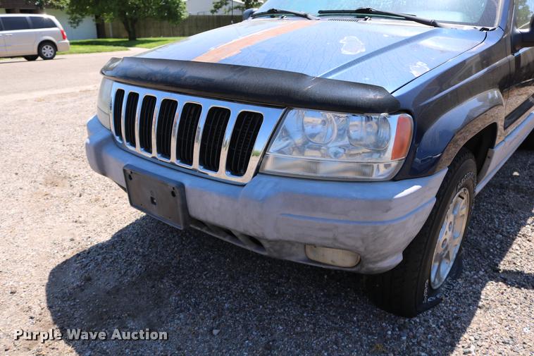 image for item DD0203 2000 Jeep Grand Cherokee SUV
