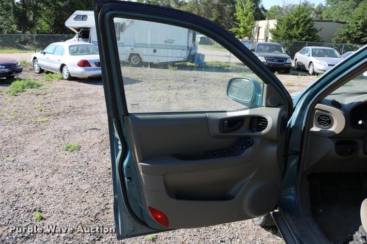 image for item DD0205 2002 Hyundai Santa Fe SUV