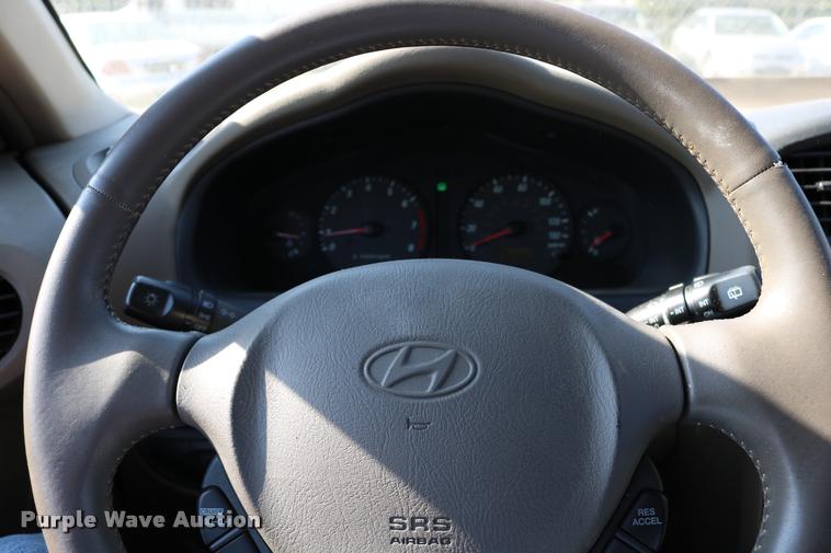 image for item DD0205 2002 Hyundai Santa Fe SUV