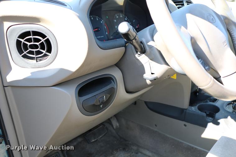 image for item DD0205 2002 Hyundai Santa Fe SUV