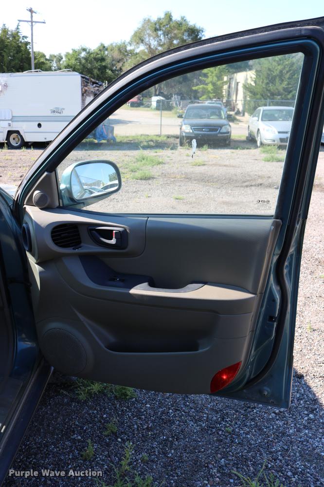 image for item DD0205 2002 Hyundai Santa Fe SUV