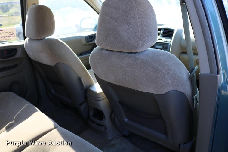 image for item DD0205 2002 Hyundai Santa Fe SUV