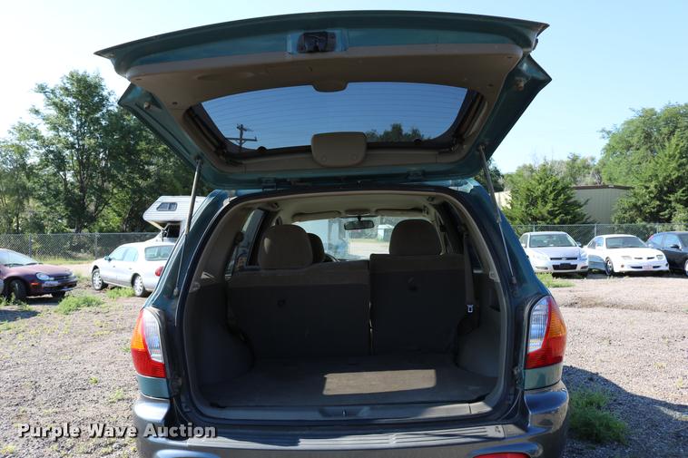 image for item DD0205 2002 Hyundai Santa Fe SUV