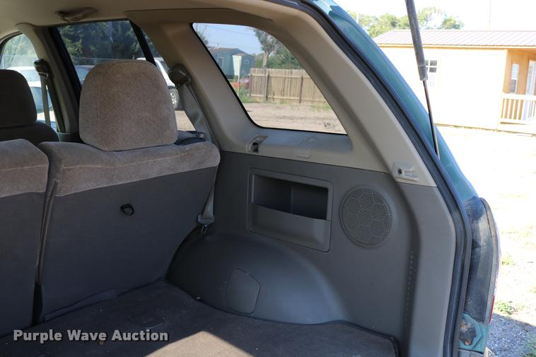 image for item DD0205 2002 Hyundai Santa Fe SUV