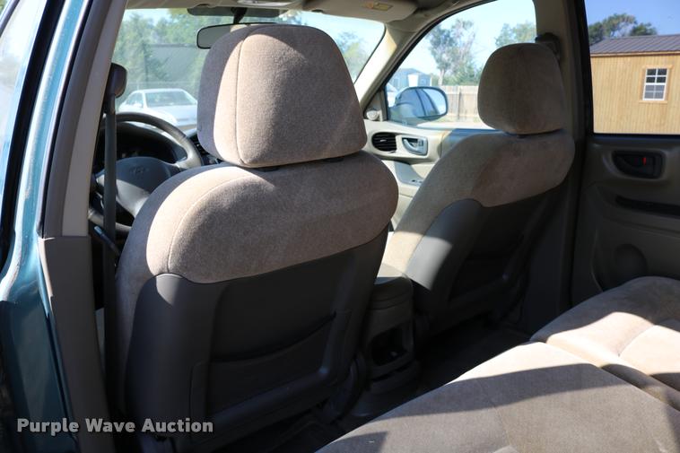 image for item DD0205 2002 Hyundai Santa Fe SUV