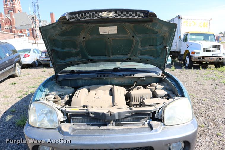 image for item DD0205 2002 Hyundai Santa Fe SUV