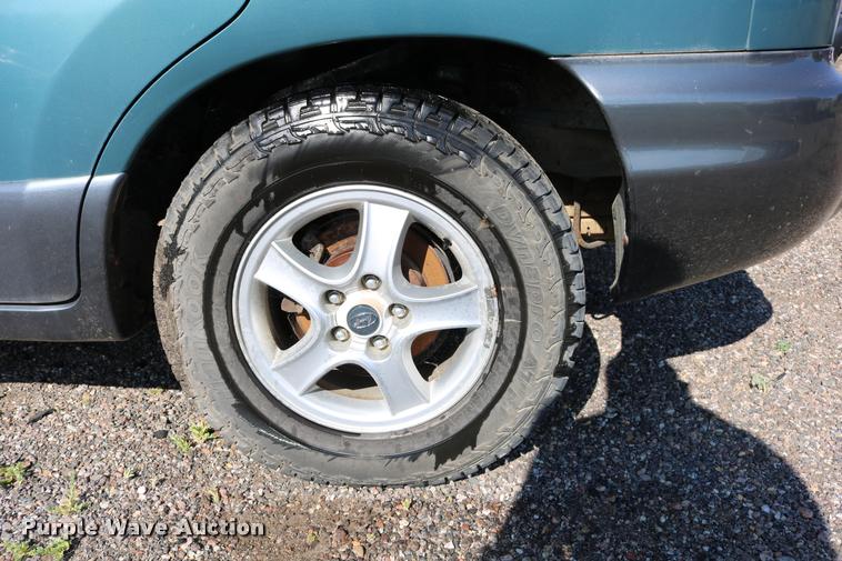 image for item DD0205 2002 Hyundai Santa Fe SUV