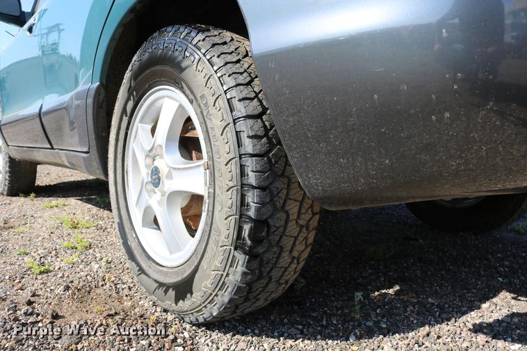 image for item DD0205 2002 Hyundai Santa Fe SUV