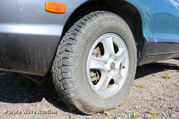 image for item DD0205 2002 Hyundai Santa Fe SUV