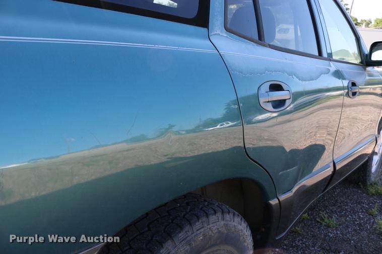 image for item DD0205 2002 Hyundai Santa Fe SUV
