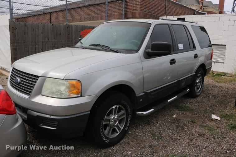 image for item DD0206 2004 Ford Expedition SUV