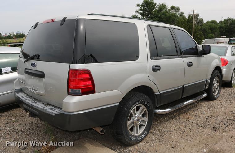 image for item DD0206 2004 Ford Expedition SUV