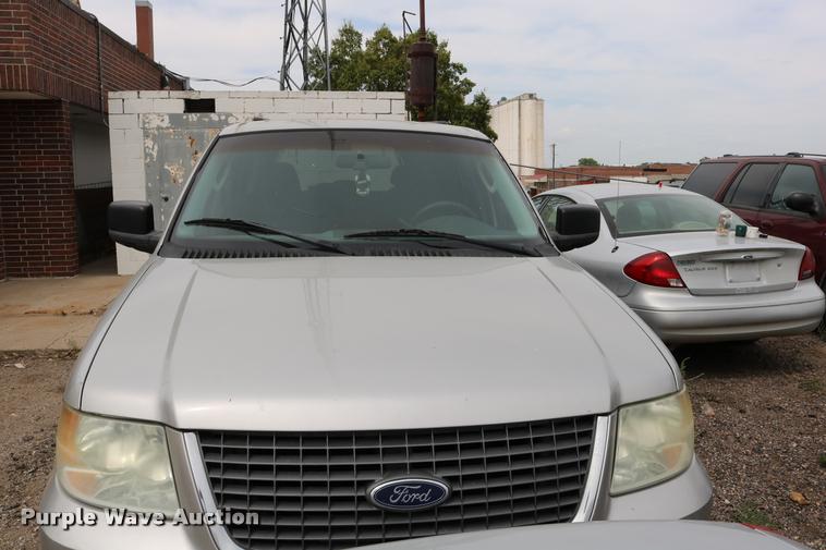 image for item DD0206 2004 Ford Expedition SUV