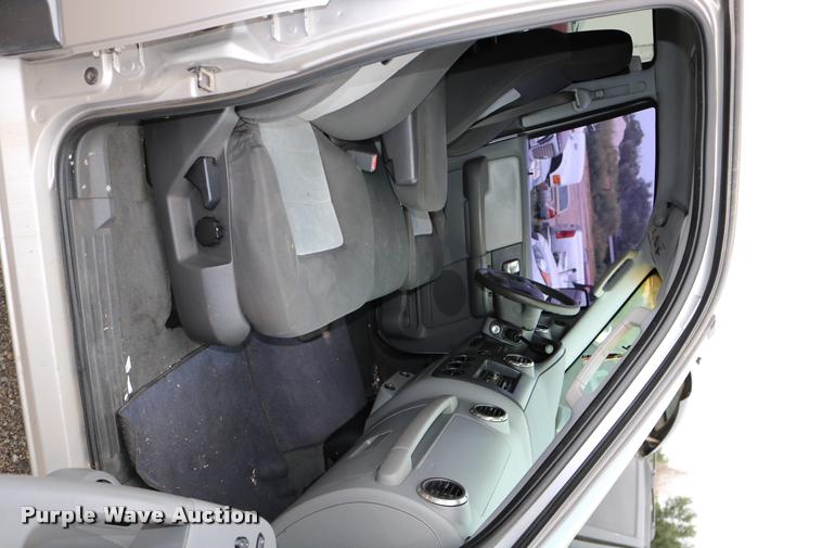 image for item DD0206 2004 Ford Expedition SUV