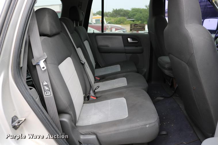 image for item DD0206 2004 Ford Expedition SUV