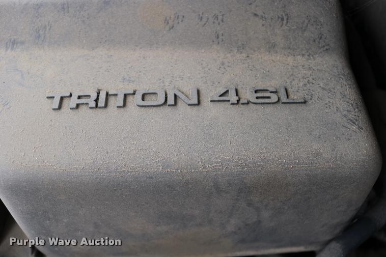 image for item DD0206 2004 Ford Expedition SUV