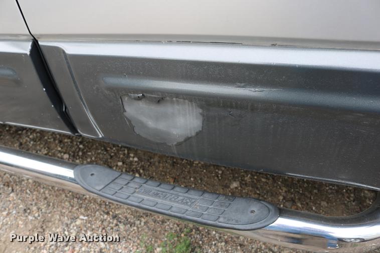 image for item DD0206 2004 Ford Expedition SUV