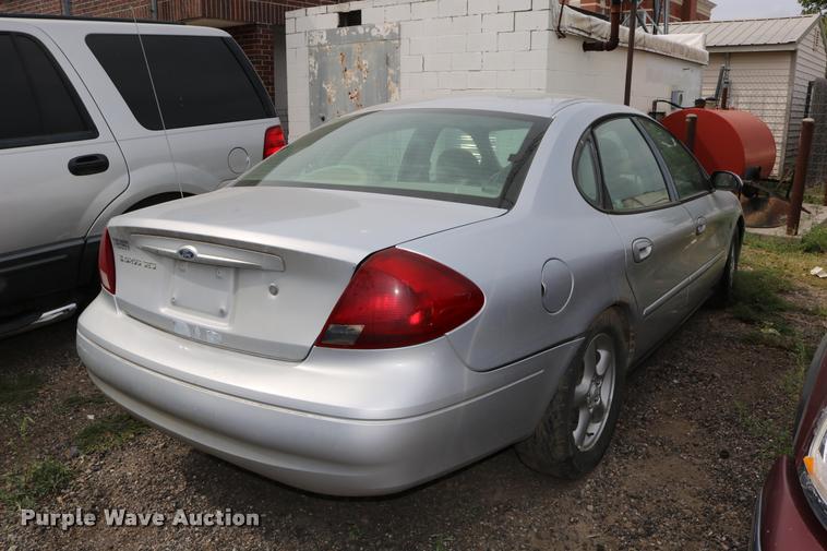 image for item DD0207 2000 Ford Taurus