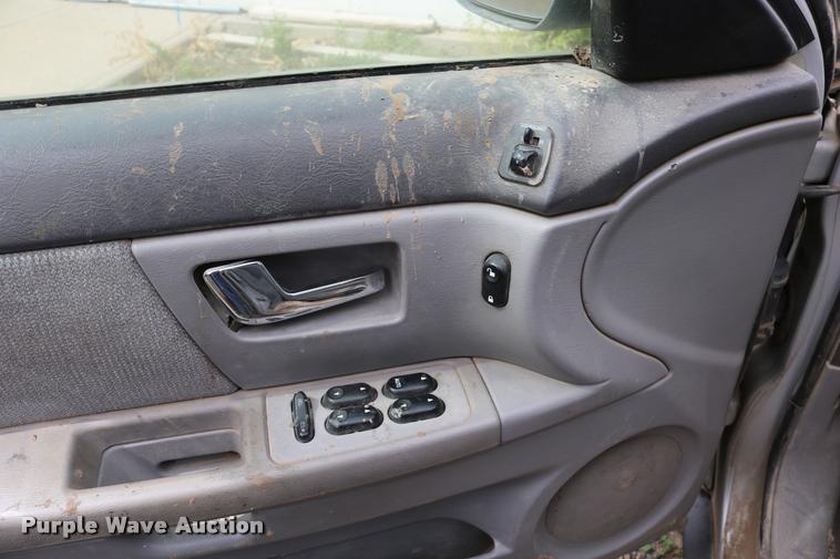 image for item DD0207 2000 Ford Taurus